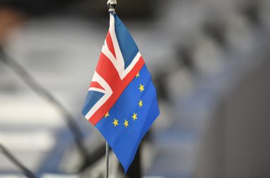 Gedämpfte Brexit-Hoffnungen ziehen europäische Aktien in die roten Zahlen